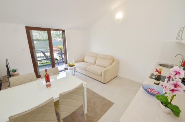 Nikola Lux Apartments Muo Esterno foto