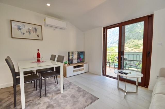 Nikola Lux Apartments Muo Esterno foto